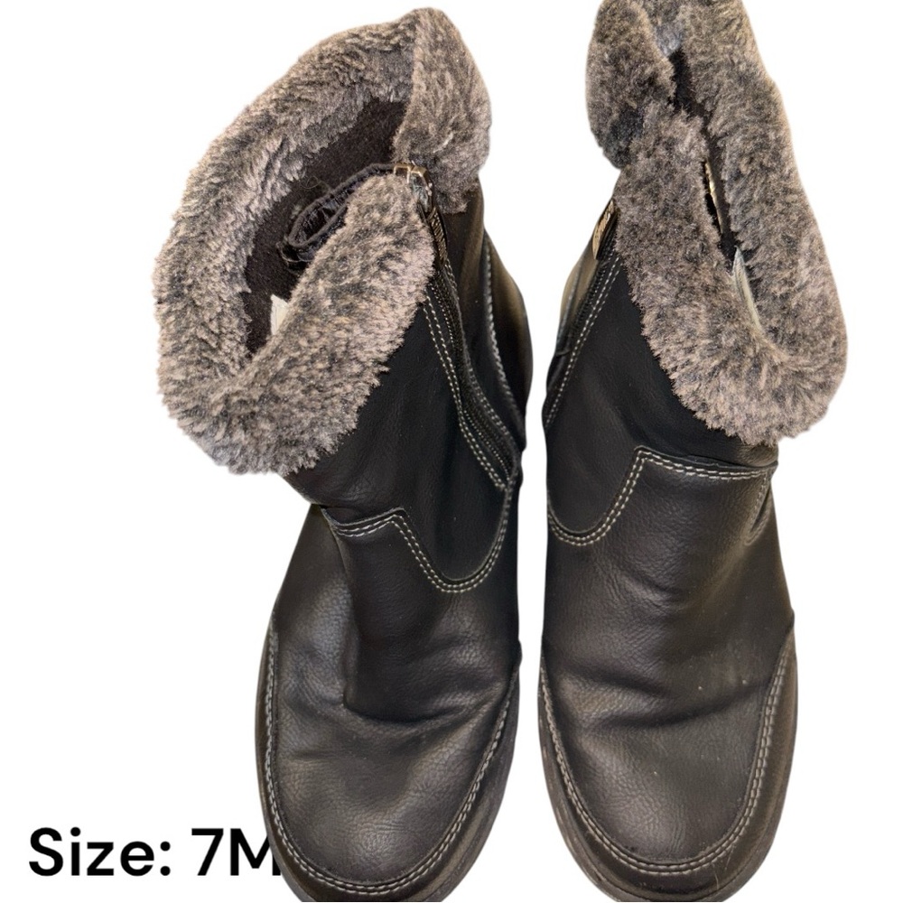 Winter boot size 7M